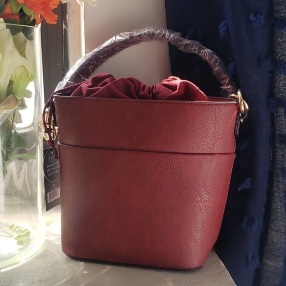Crossbody With Detachable Strap - Picture 1 of 9